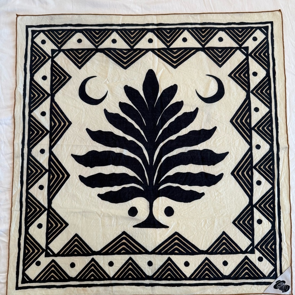Graphic Western Print Bandana Scarf